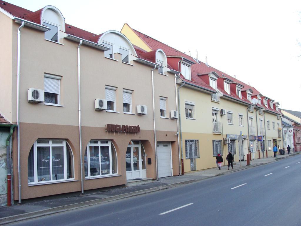 Hugi Panzio Hotel Nagykanizsa Esterno foto